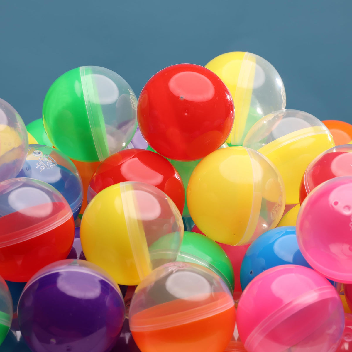 Capsule Vending Machine Translucent Round Capsules Empty 50 pcs 1.26 inch - Gumball Machine Capsules Bulk Party Favors Containers - Easter Basket Stuffers Gifts Pinata Stuffers DIY Craft Supplies