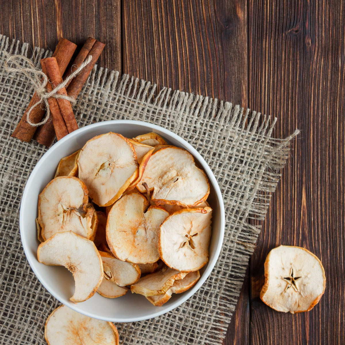 Natural & Sugar Free - 2.5 OZ Premium Dehydrated Apple Slices for Cocktails Tea Cake Decoration - Dried Fruits for Cocktail Garnish
